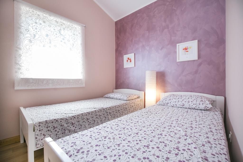Apartment Gino Ravni Oda fotoğraf